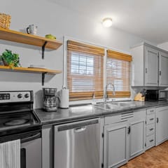 North End Single Family 4 Bed 2 Bath