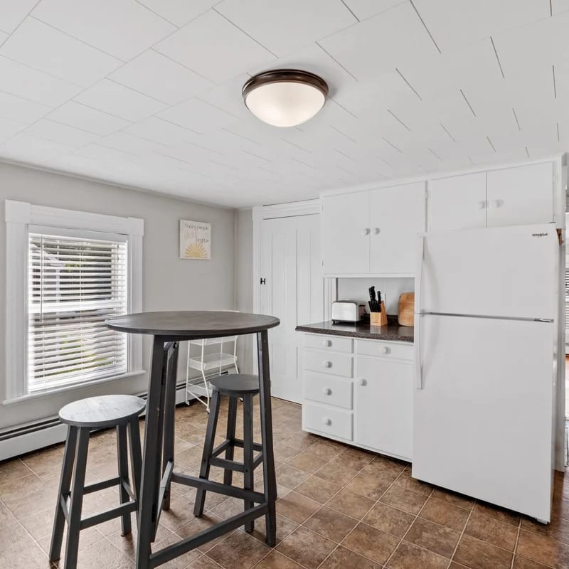 21B Portsmouth Ave