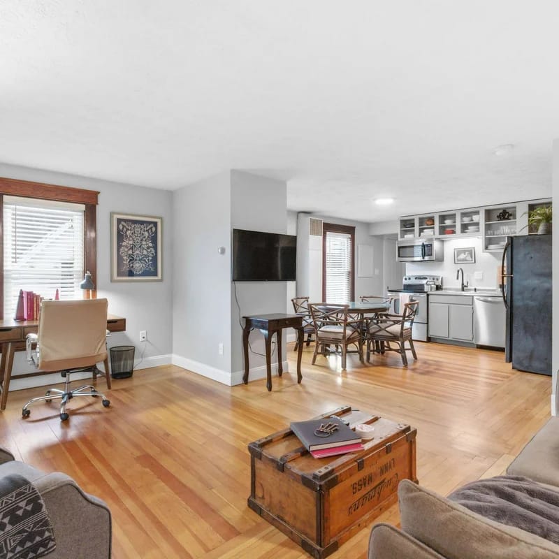 65 S Elm St #3
